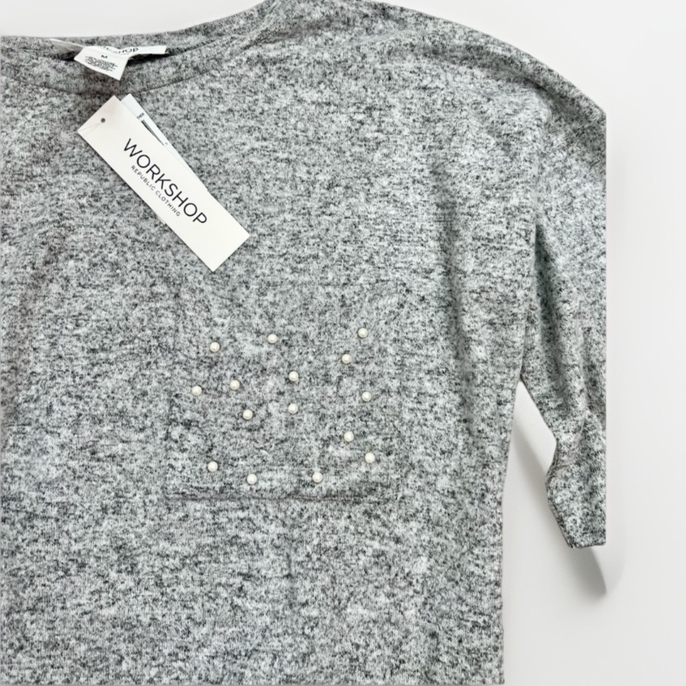 WORKSHOP Republic Size M Heather Grey Pearl Soft Knit Top Athleisure Casual